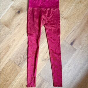 Forever Active 21 Red Pink Leopard Print Workout Compression Leggings S